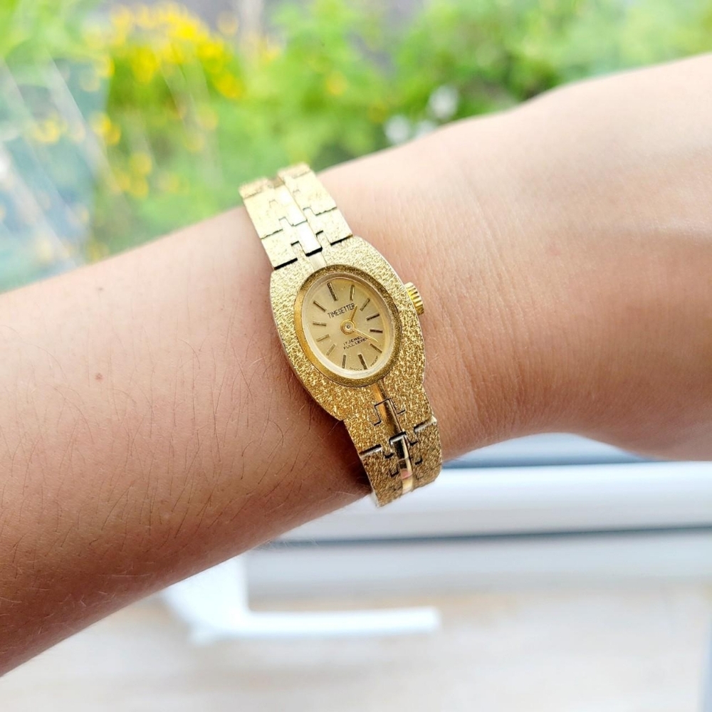 Vintage Timesetter 17 Jewel Full Lever Gold Watch